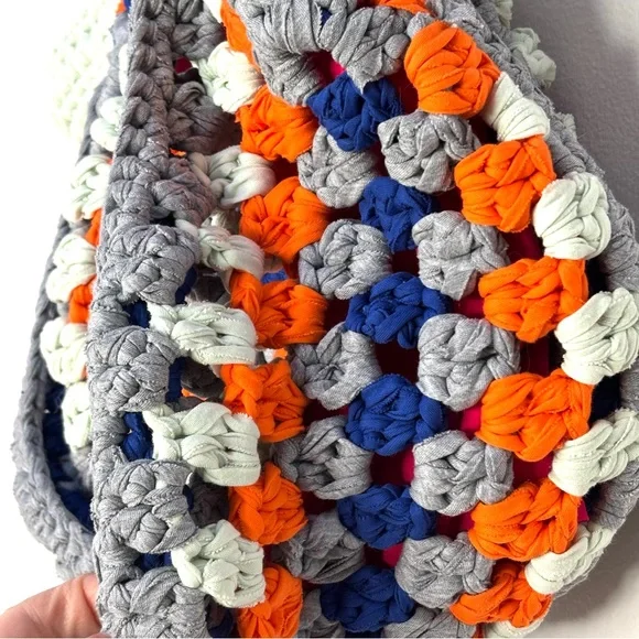 My Beachy Side Hand Crochet Granny Square Tote Beach Bag Boho Resort NEW - Picture 5 of 10